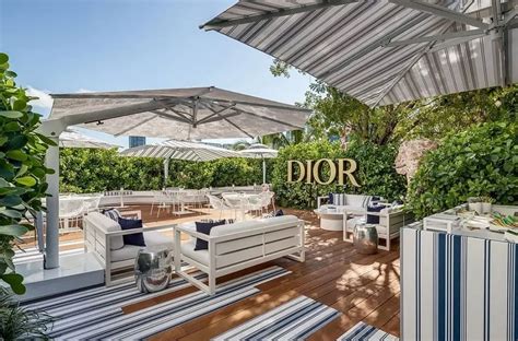 Miami Dior cafe